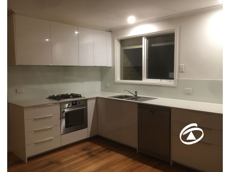 7 Castlecrag Close, Endeavour Hills VIC 3802