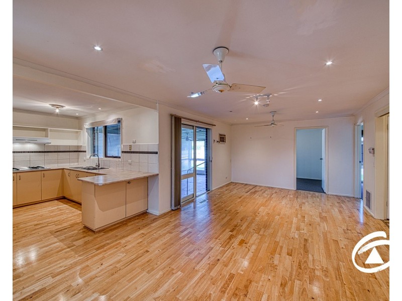 9 Columbia Road, Narre Warren VIC 3805