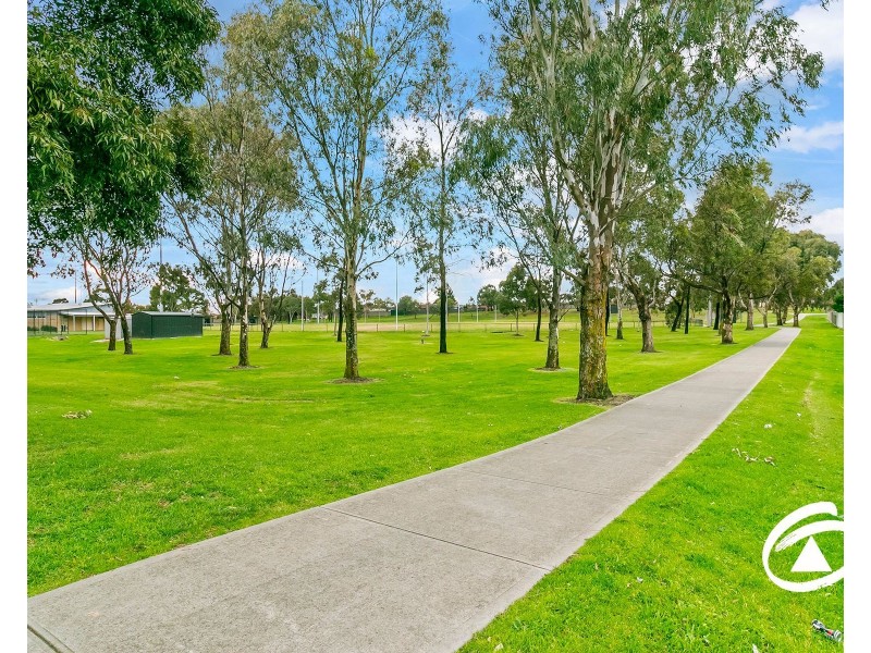 22 Beethoven Drive, Narre Warren South VIC 3805
