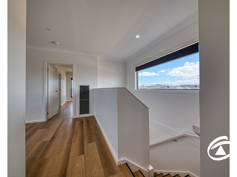 9 Pesaro Street, Clyde VIC 3978