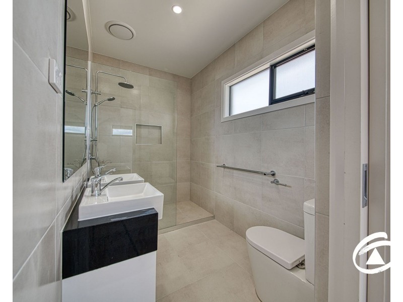 9 Pesaro Street, Clyde VIC 3978