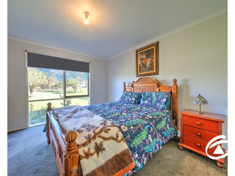 16 Latta Road, Nar Nar Goon VIC 3812
