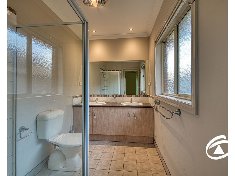 3 Atkinson Drive, Berwick VIC 3806