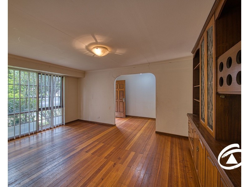 13 Greenlaw Crescent, Berwick VIC 3806