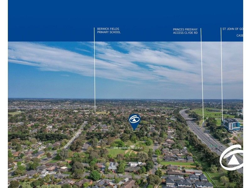 13 Greenlaw Crescent, Berwick VIC 3806