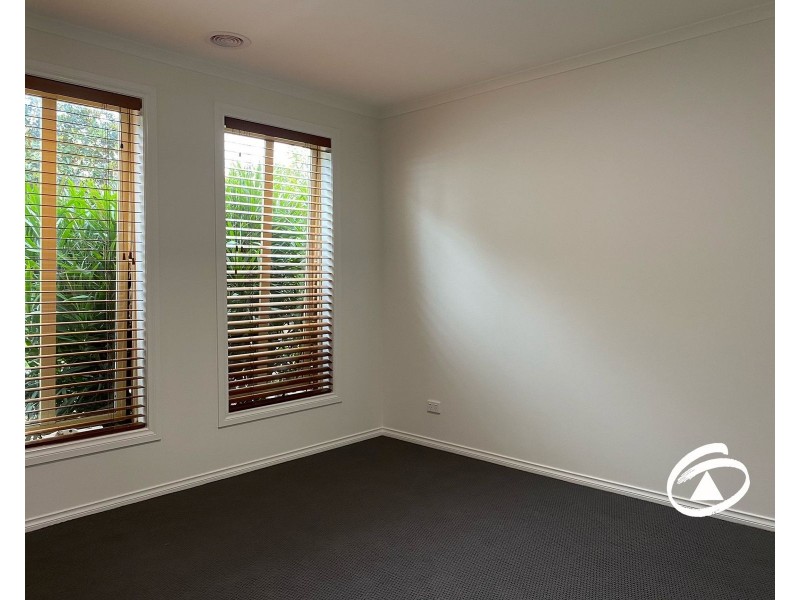 8 Brodie Mews, Beaconsfield VIC 3807