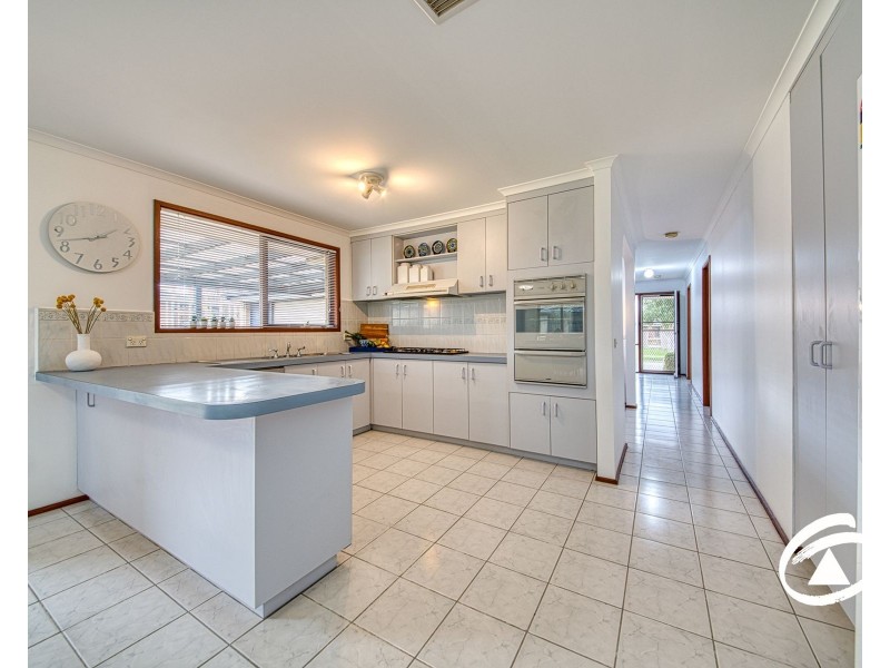 60 Barondi Avenue, Narre Warren VIC 3805