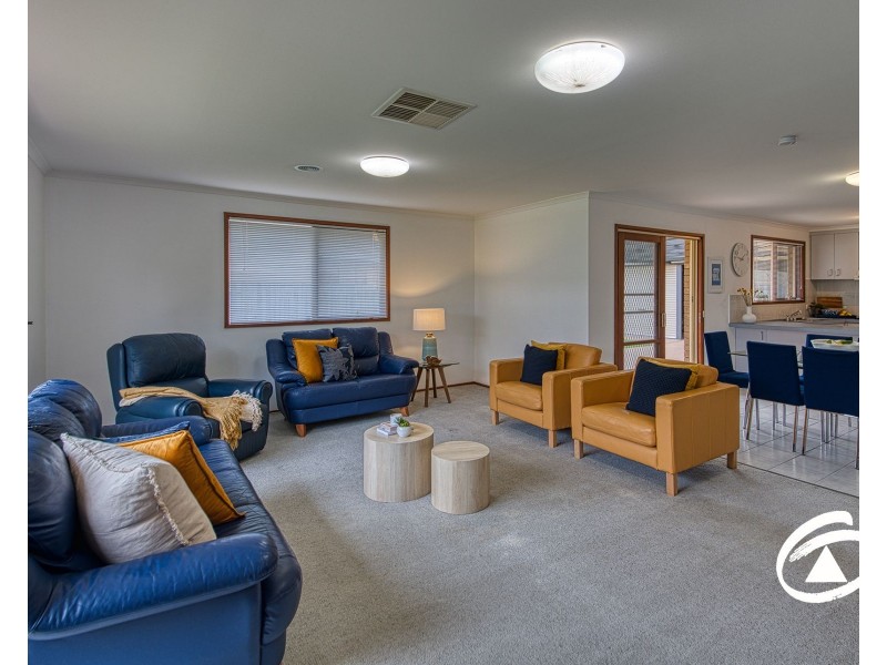 60 Barondi Avenue, Narre Warren VIC 3805