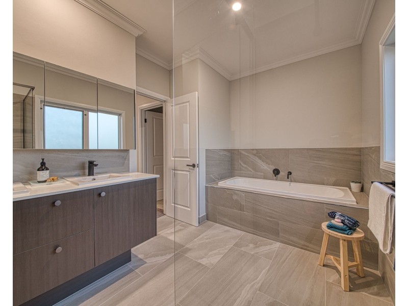18 Beenak East Road, Gembrook VIC 3783