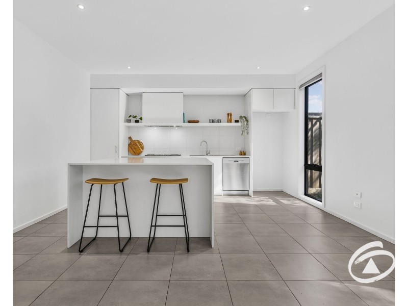 21 Willowdene Way, Berwick VIC 3806