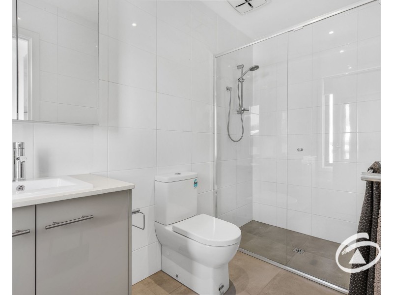 21 Willowdene Way, Berwick VIC 3806