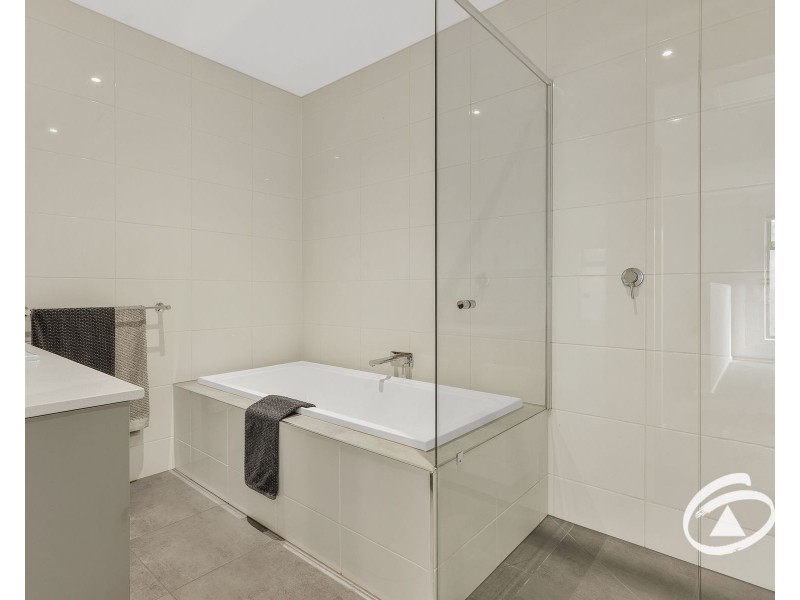 21 Willowdene Way, Berwick VIC 3806