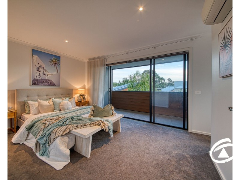 21 Willowdene Way, Berwick VIC 3806