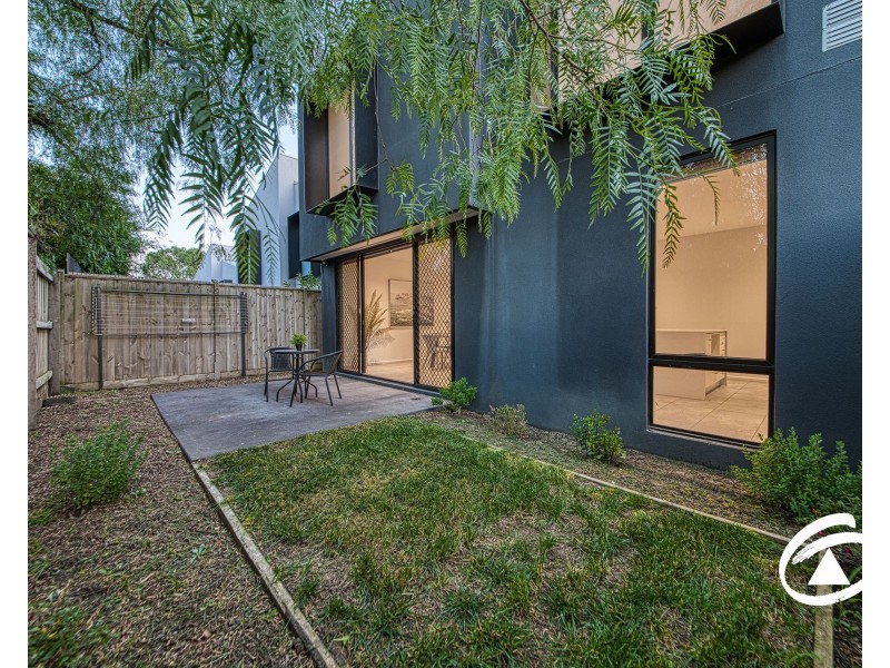 21 Willowdene Way, Berwick VIC 3806