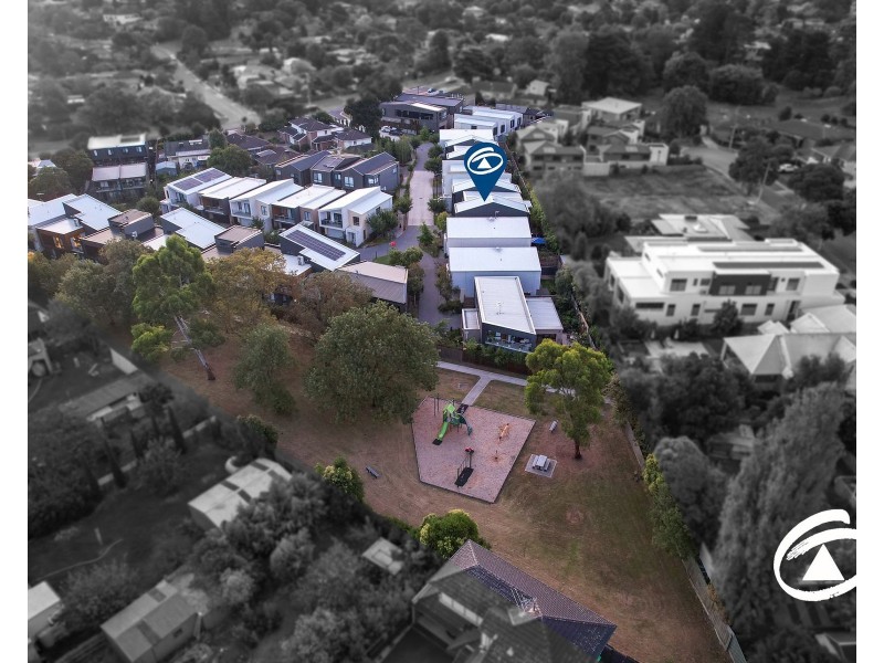 21 Willowdene Way, Berwick VIC 3806