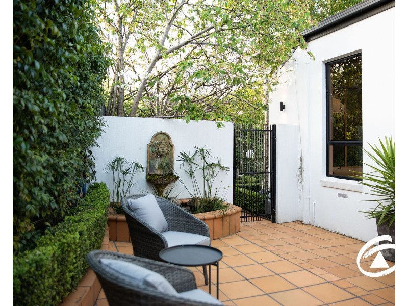 6 McKay Close, Berwick VIC 3806