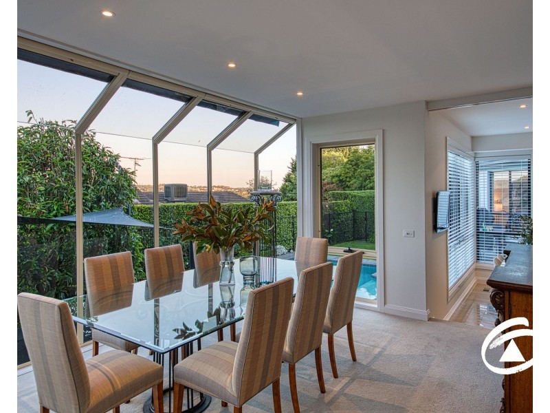 6 McKay Close, Berwick VIC 3806