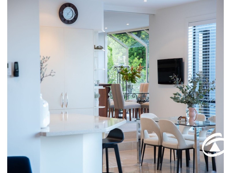 6 McKay Close, Berwick VIC 3806