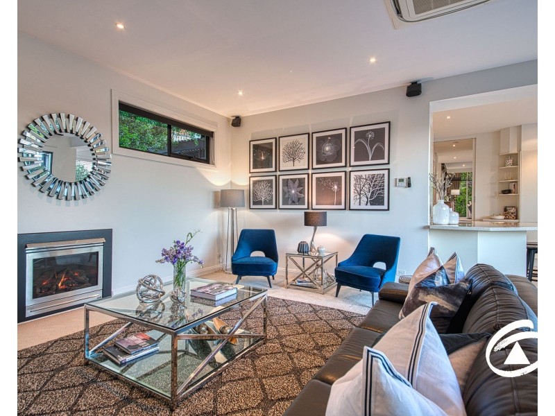 6 McKay Close, Berwick VIC 3806