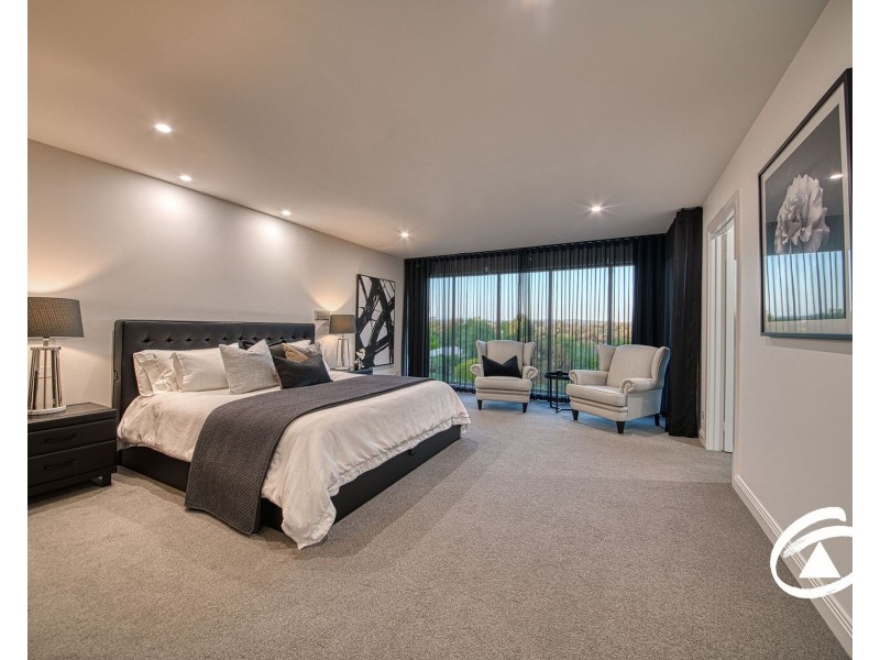 6 McKay Close, Berwick VIC 3806