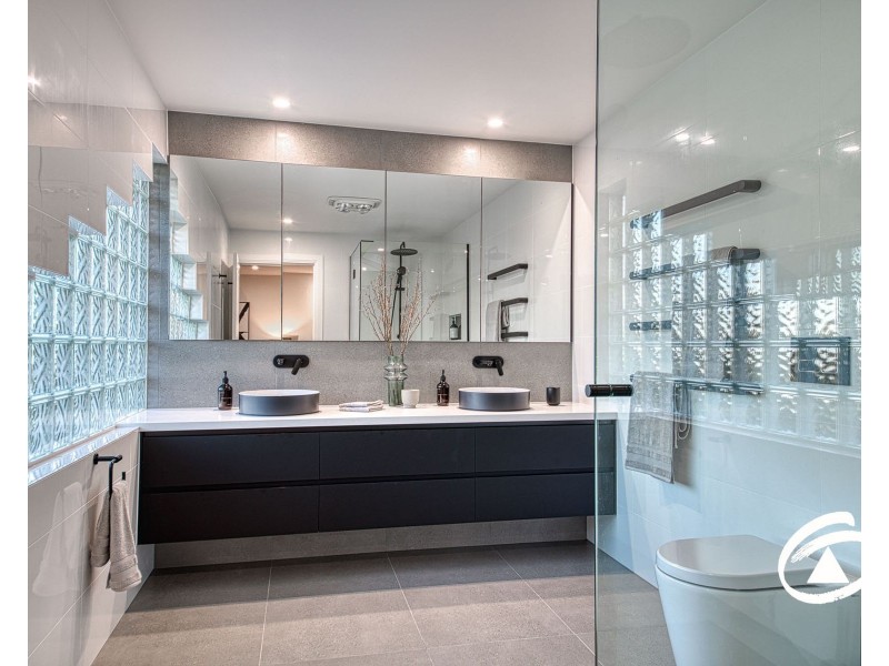 6 McKay Close, Berwick VIC 3806
