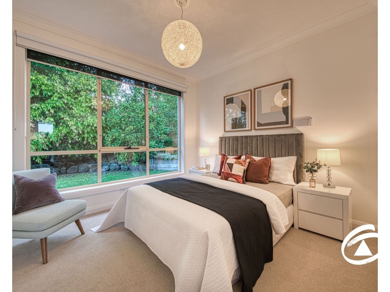 6 McKay Close, Berwick VIC 3806