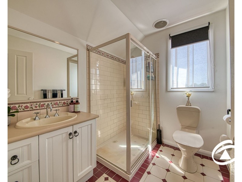 19 Ashmore Avenue, Narre Warren South VIC 3805