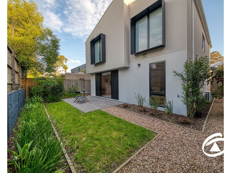 25 Willowdene Way, Berwick VIC 3806