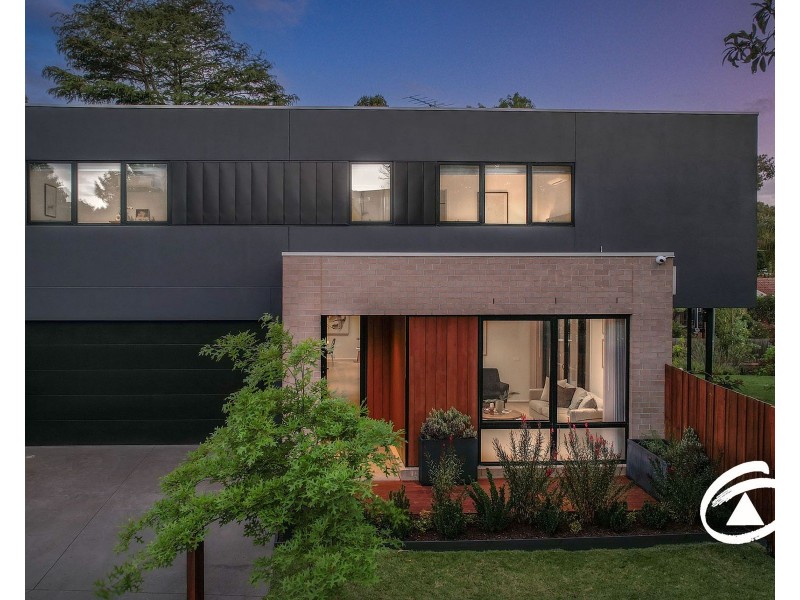 43 Willowdene Way, Berwick VIC 3806