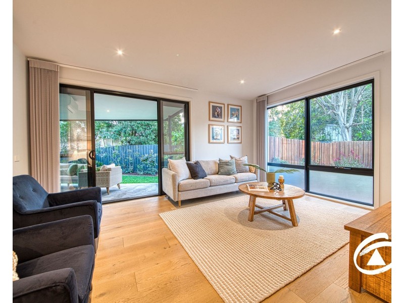43 Willowdene Way, Berwick VIC 3806