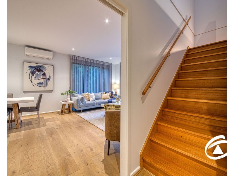 43 Willowdene Way, Berwick VIC 3806