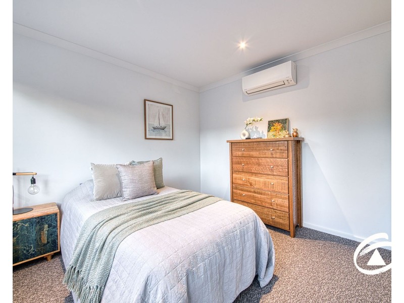 43 Willowdene Way, Berwick VIC 3806