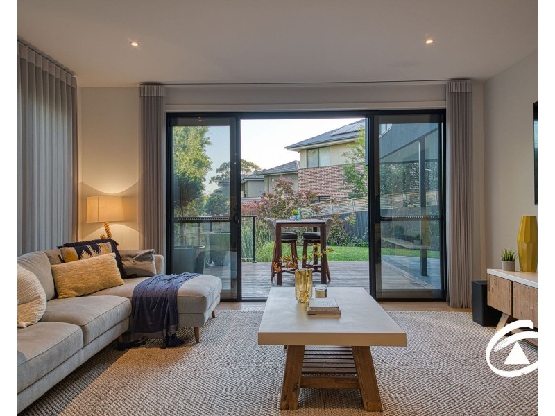 43 Willowdene Way, Berwick VIC 3806