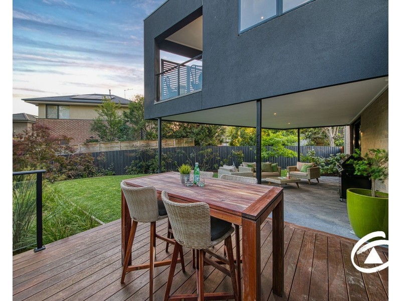 43 Willowdene Way, Berwick VIC 3806