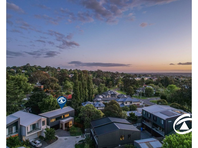 43 Willowdene Way, Berwick VIC 3806