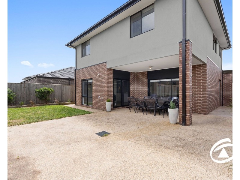 72 Castillo Avenue, Clyde North VIC 3978