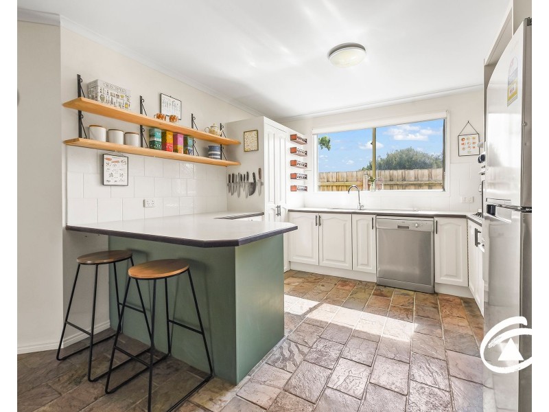 16 Warrenwood Place, Narre Warren VIC 3805