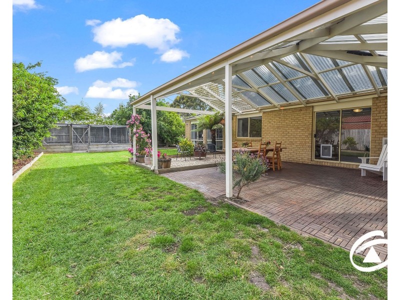 16 Warrenwood Place, Narre Warren VIC 3805