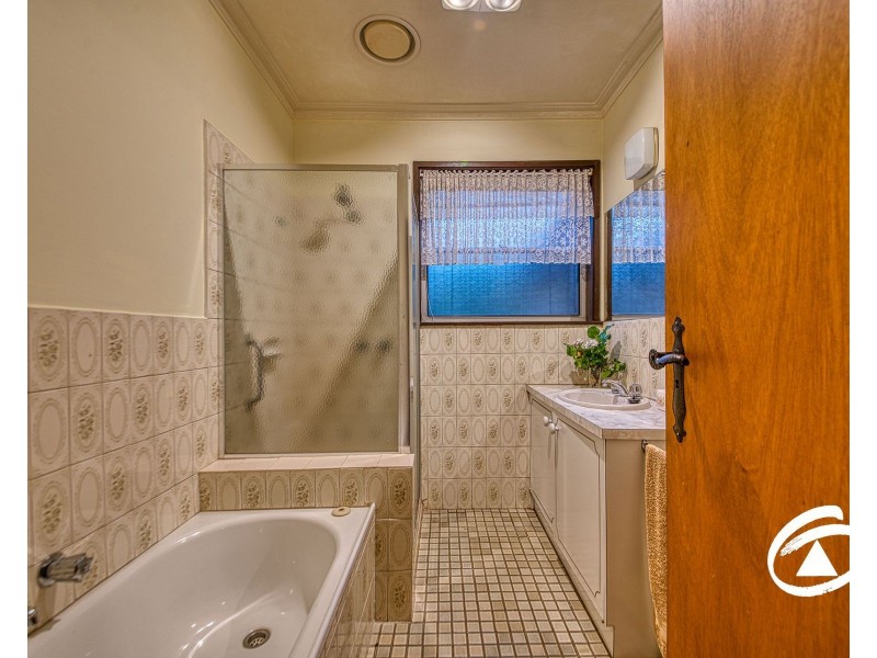 1 Buchanan Road, Berwick VIC 3806