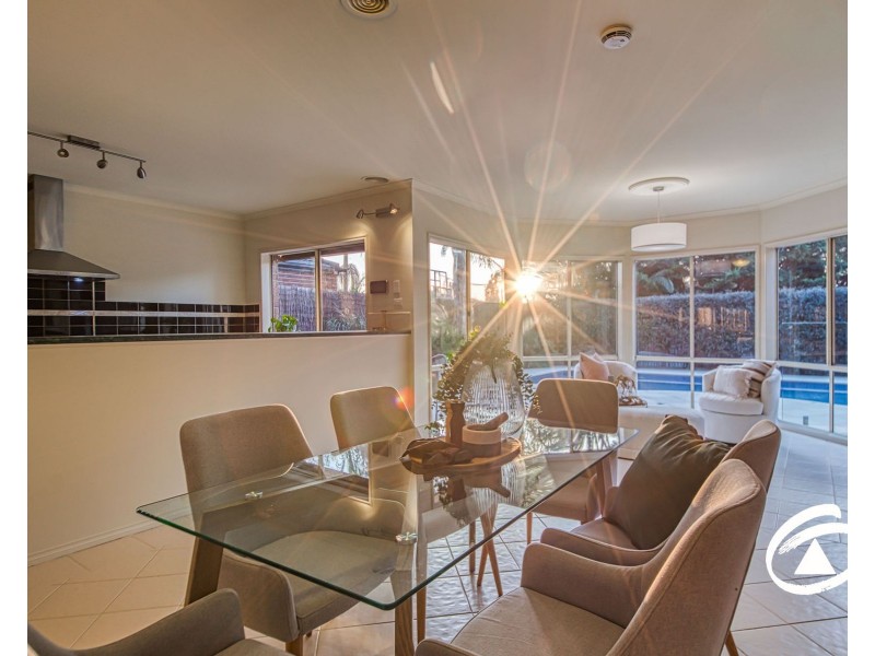 5 McCubbin Way, Berwick VIC 3806