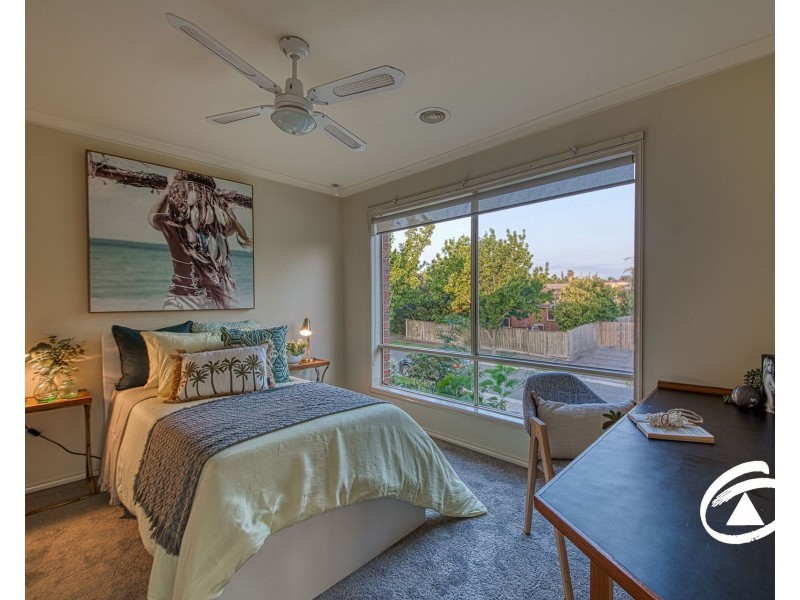 5 McCubbin Way, Berwick VIC 3806