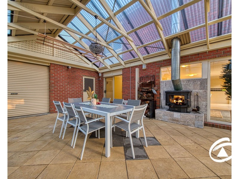 5 McCubbin Way, Berwick VIC 3806