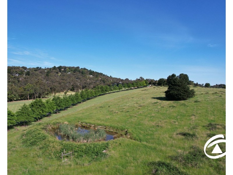 42 Payne Road, Beaconsfield VIC 3807