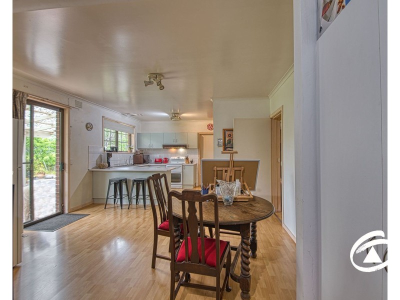 42 Payne Road, Beaconsfield VIC 3807