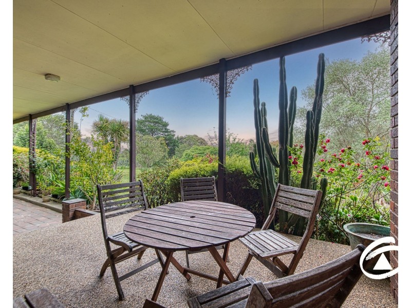 42 Payne Road, Beaconsfield VIC 3807