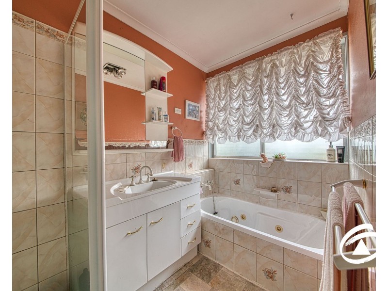43 Mansfield Street, Berwick VIC 3806