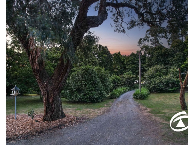 9 Lenne Street, Beaconsfield Upper VIC 3808