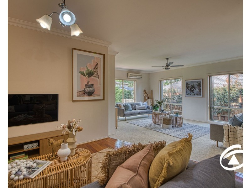 8 Carrick Place, Berwick VIC 3806