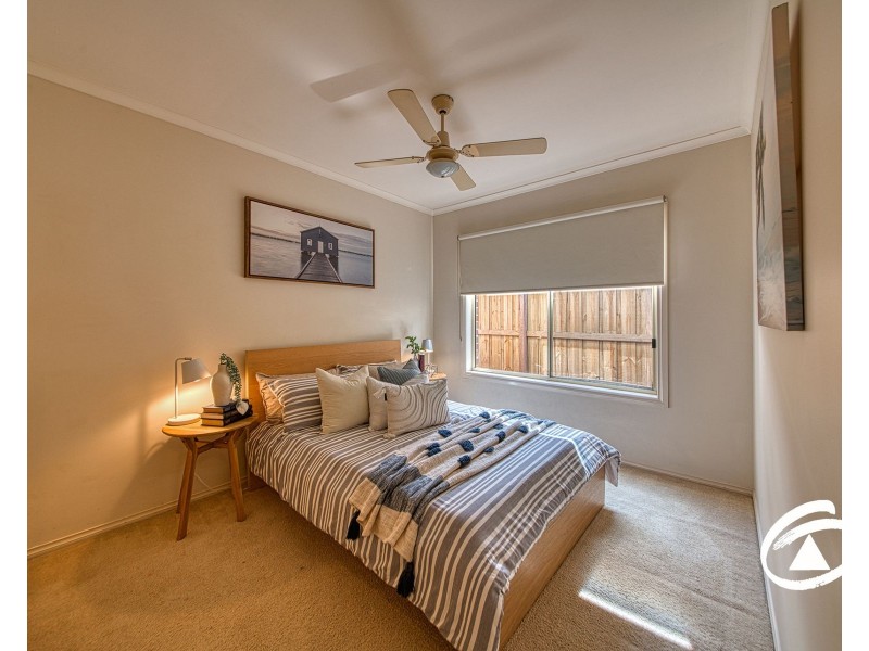 8 Carrick Place, Berwick VIC 3806