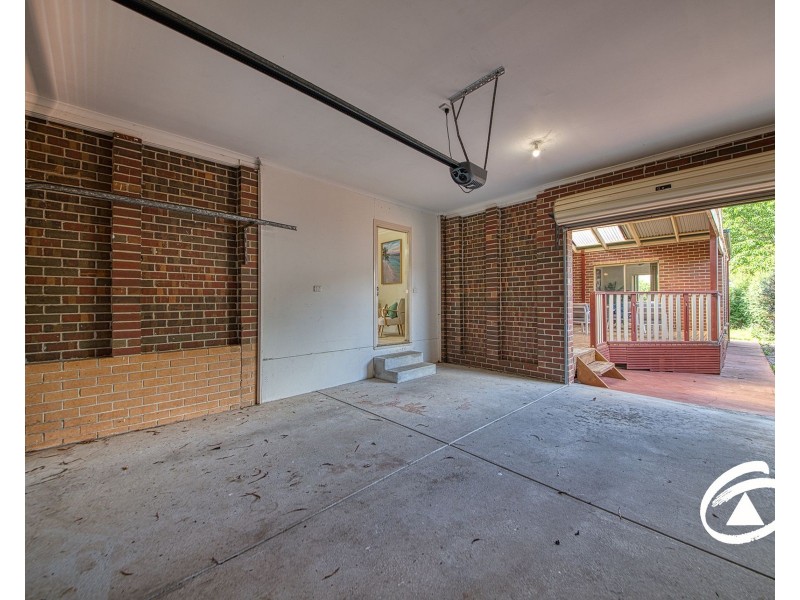 8 Carrick Place, Berwick VIC 3806